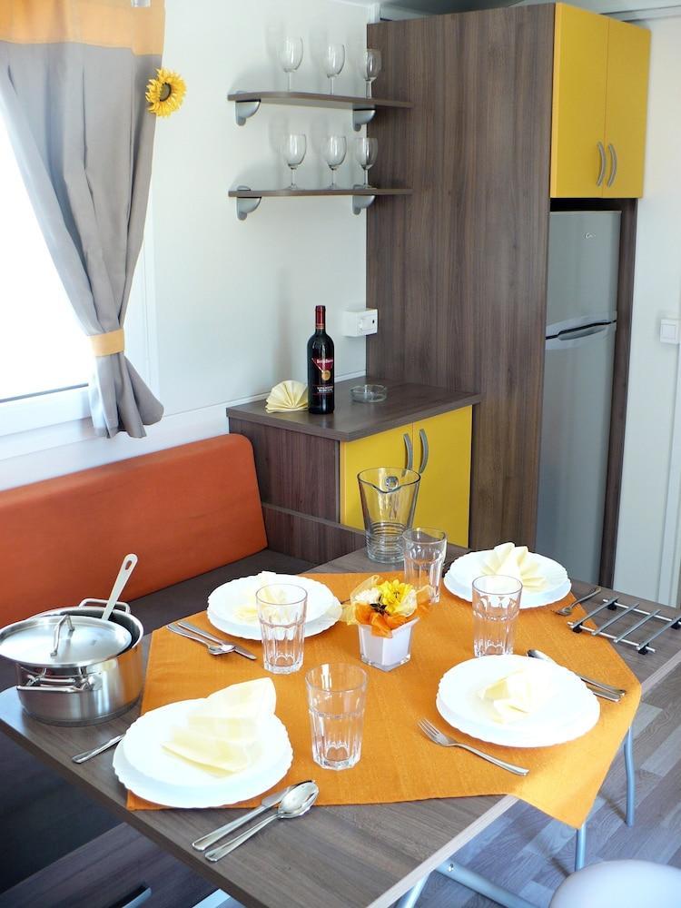 Victoria Mobilehome In Centro Vacanze San Francesco Duna Verde Exterior foto